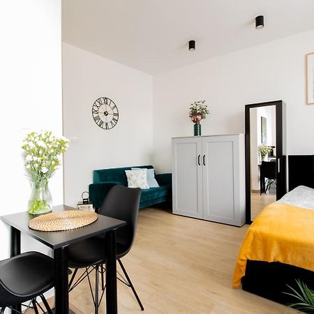 Piotrapartments - Wilcza Luxury Apartments In City Centre Warszawa Zewnętrze zdjęcie